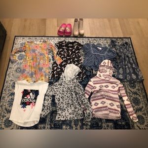 Bundle of kid girl clothes